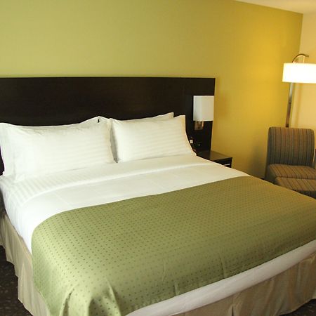 Holiday Inn Greensboro Coliseum By Ihg Extérieur photo