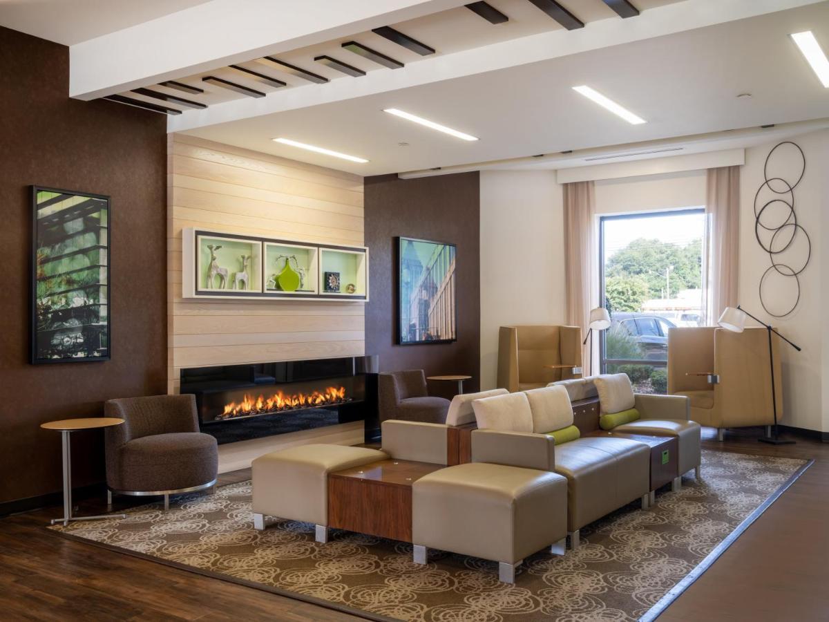 Holiday Inn Greensboro Coliseum By Ihg Extérieur photo
