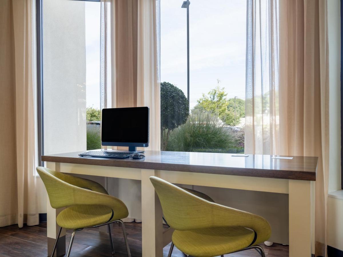 Holiday Inn Greensboro Coliseum By Ihg Extérieur photo