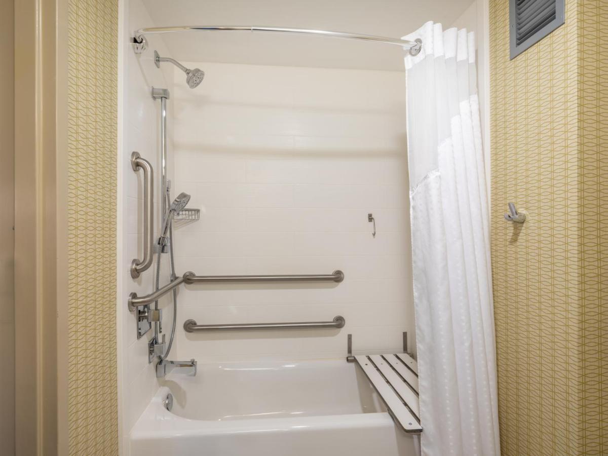 Holiday Inn Greensboro Coliseum By Ihg Extérieur photo
