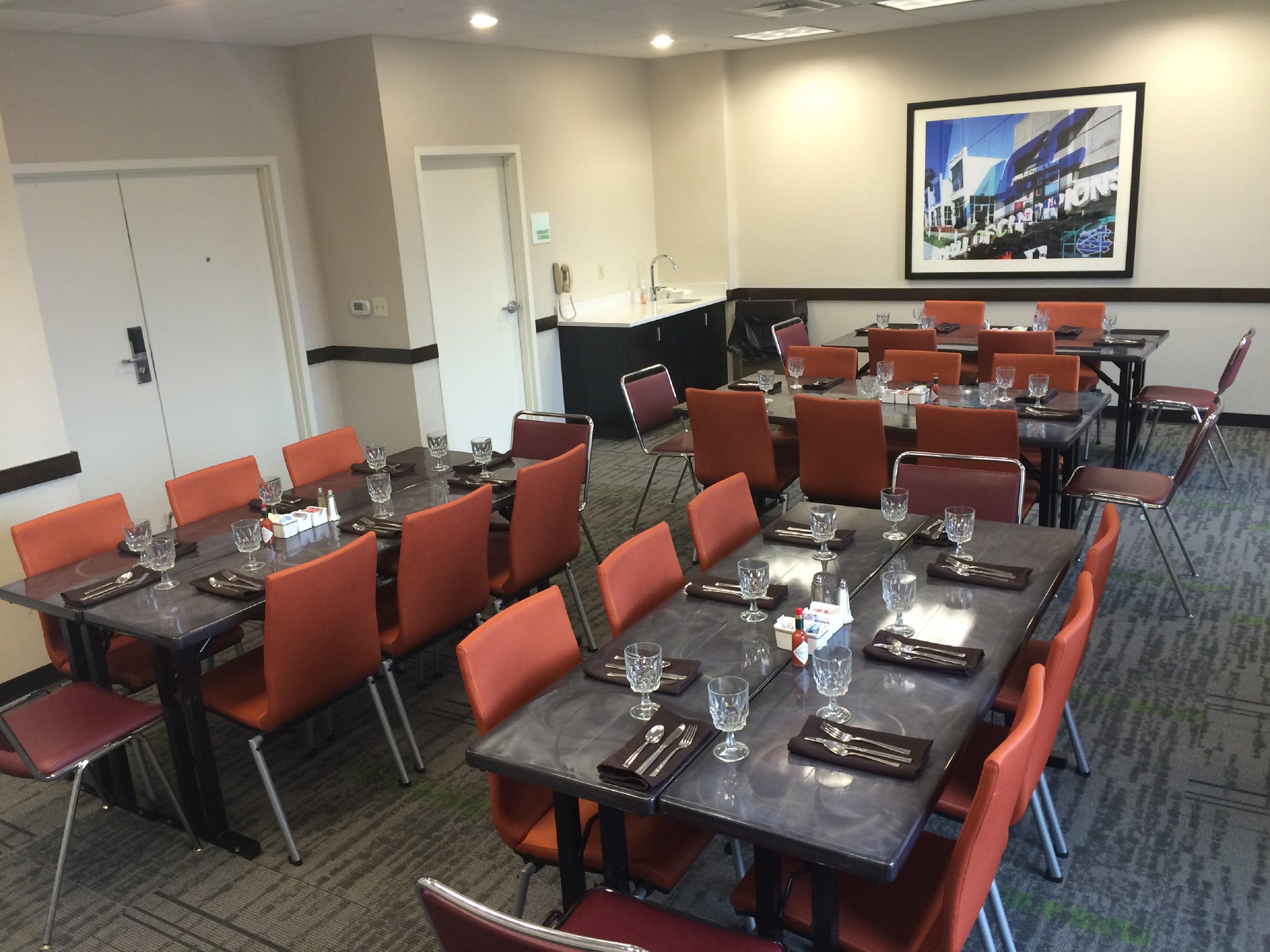 Holiday Inn Greensboro Coliseum By Ihg Extérieur photo