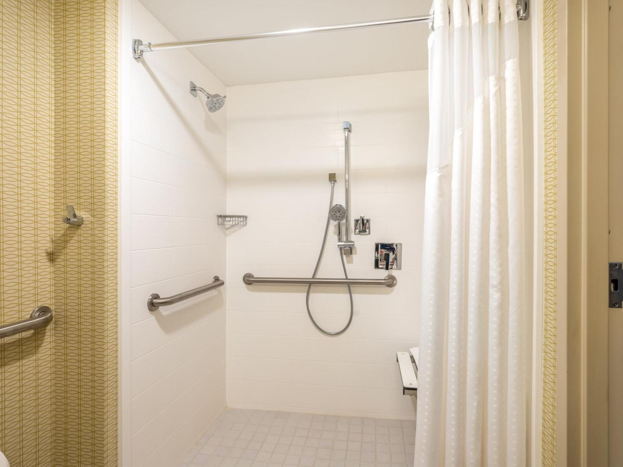 Holiday Inn Greensboro Coliseum By Ihg Extérieur photo