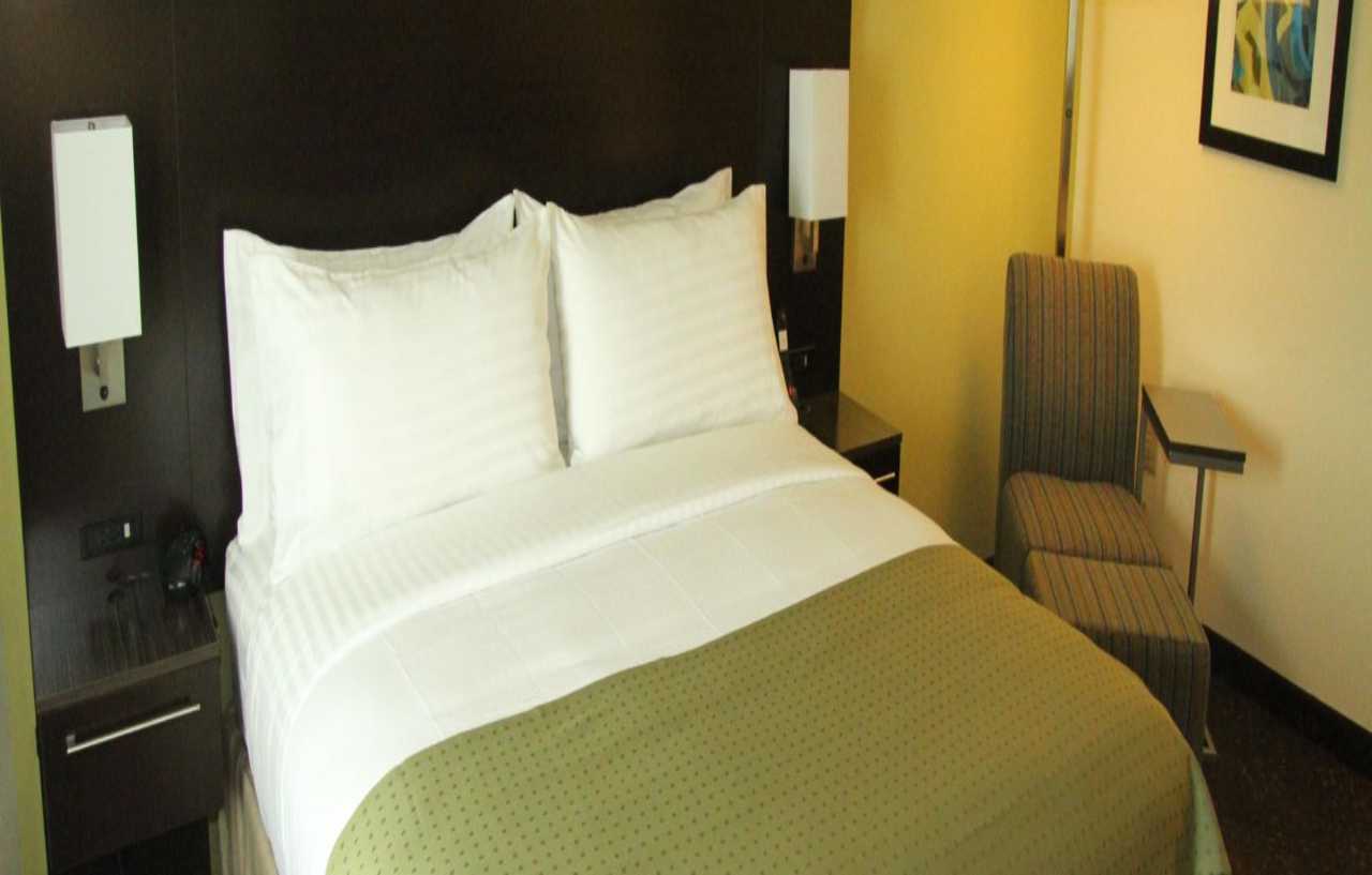 Holiday Inn Greensboro Coliseum By Ihg Extérieur photo