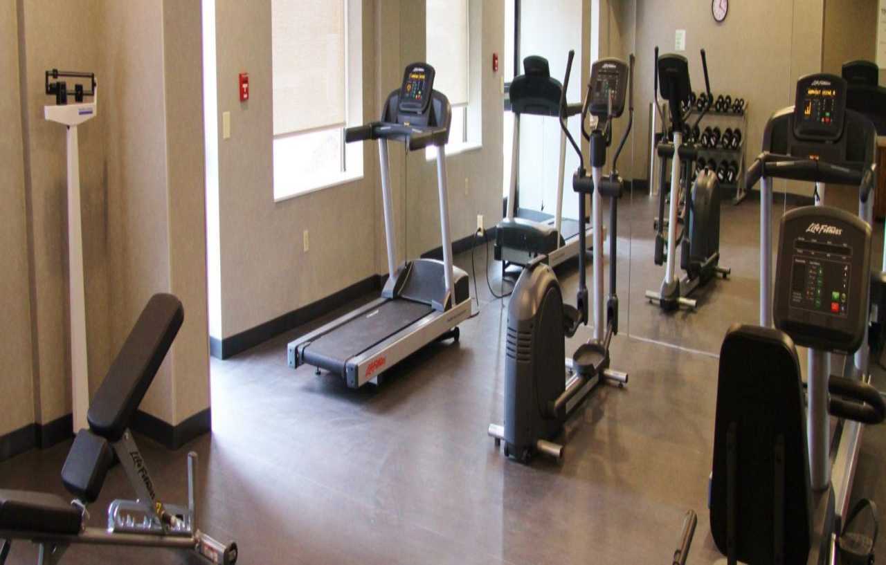 Holiday Inn Greensboro Coliseum By Ihg Extérieur photo